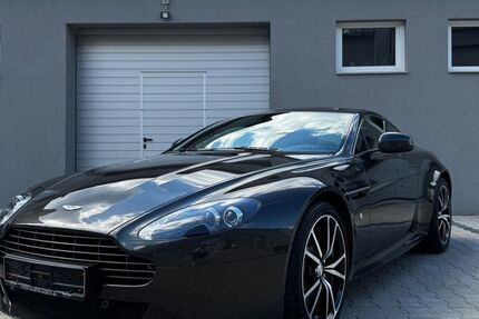 Aston Martin V8 Vantage 36.500 km 74.500 &euro; Düsseldorf 40237