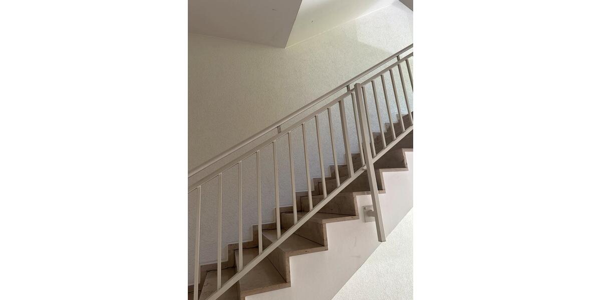 Etagenwohnung Solingen Aufderhöhe - 2 Zimmer, 72 m&sup2;, 920&euro; | Angebot:26397817