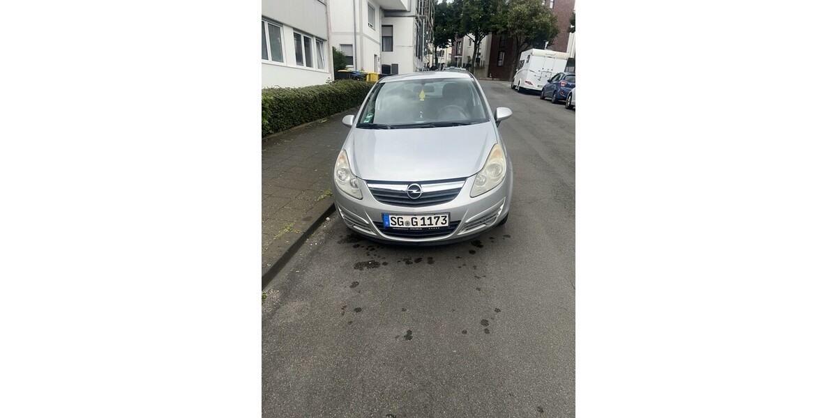 Opel Corsa D 179.000 km 2.500 € Solingen 42651
