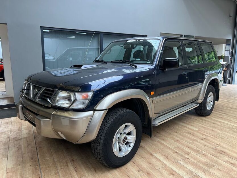 Nissan Patrol 225.500 km 19.900 € Wuppertal 42327