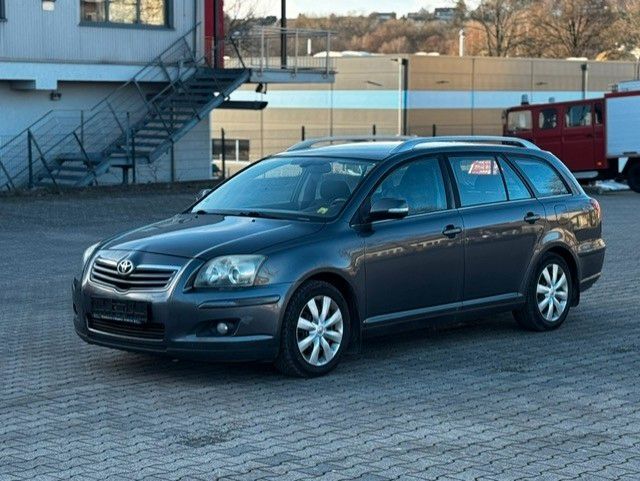 Toyota Avensis 304.121 km 2.200 &euro; Wuppertal 42389
