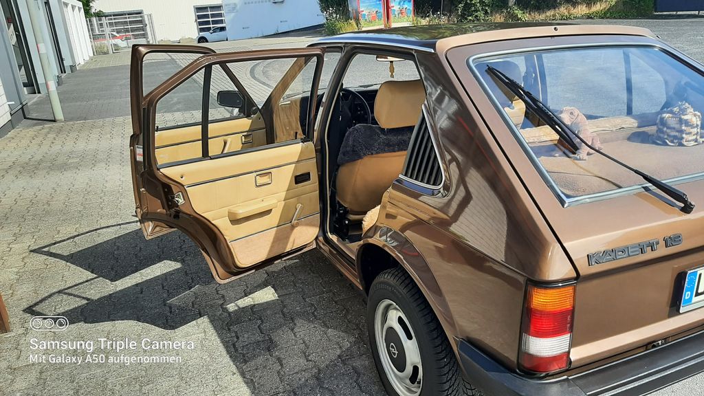 Opel Kadett 24.700 km 8.500 &euro; Leverkusen 51381