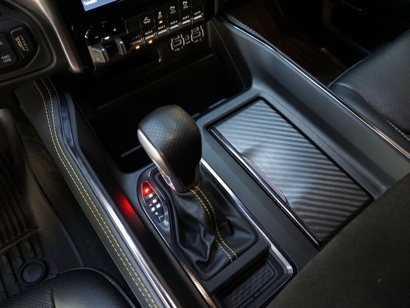 Dodge RAM 1500 TRX 6.2L V8 SMARTCUP Leder Pano HuD H&K 41.719 km 128.900 € Wuppertal 42327