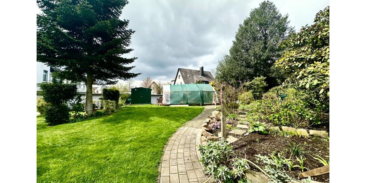 Einfamilienhaus Halver - 8 Zimmer, 340 m&sup2;, 380.000&euro; | Angebot:26019734