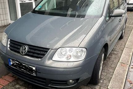 VW Touran 176.500 km 2.800 &euro; Wuppertal 42275