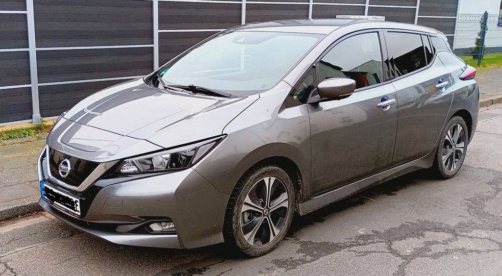 Nissan Leaf 26.600 km 15.100 &euro; Bergisch Gladbach 51429
