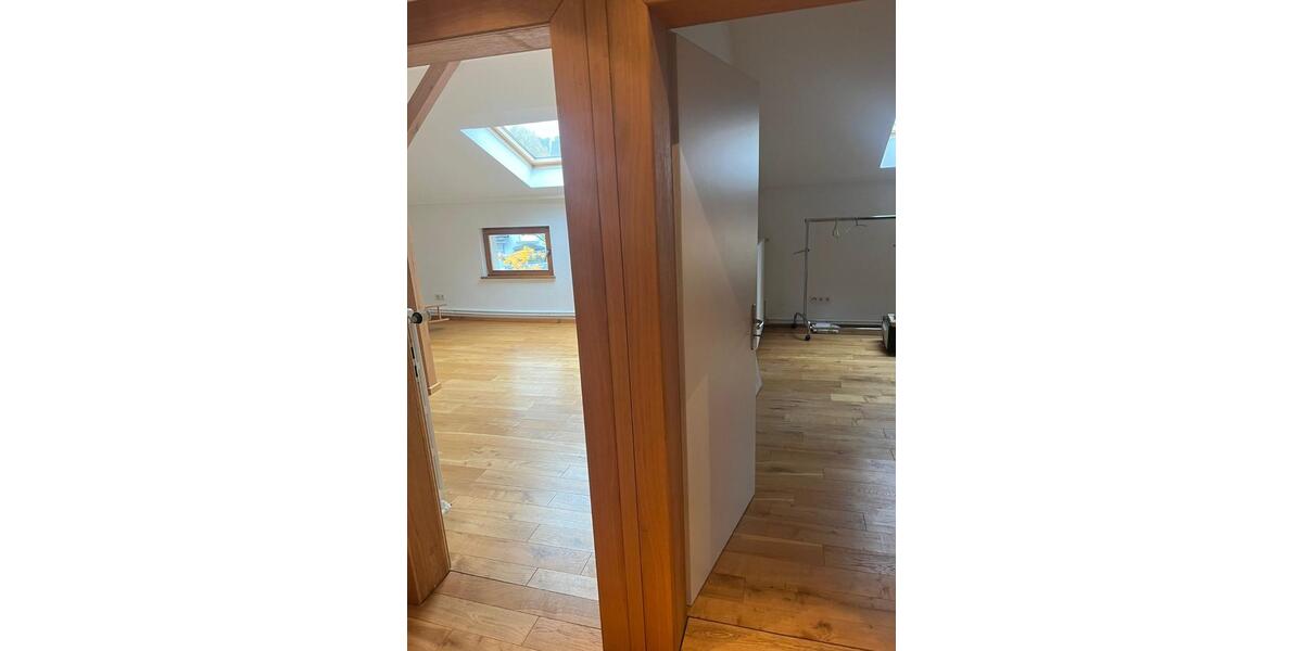 Sanierte 3 Zi., KDB, DG Wohnung in W.-Langerfeld 3 zimmer