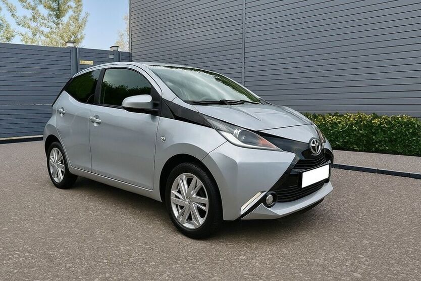 Aygo (X)