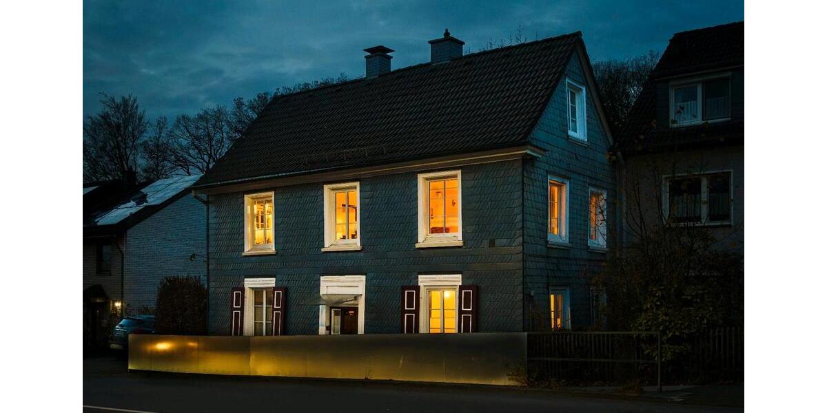 Mehrfamilienhaus, Wohnhaus Wuppertal Gemarkung Ronsdorf - 8 Zimmer, 275 m&sup2;, 450.000&euro; | Angebot:25761667