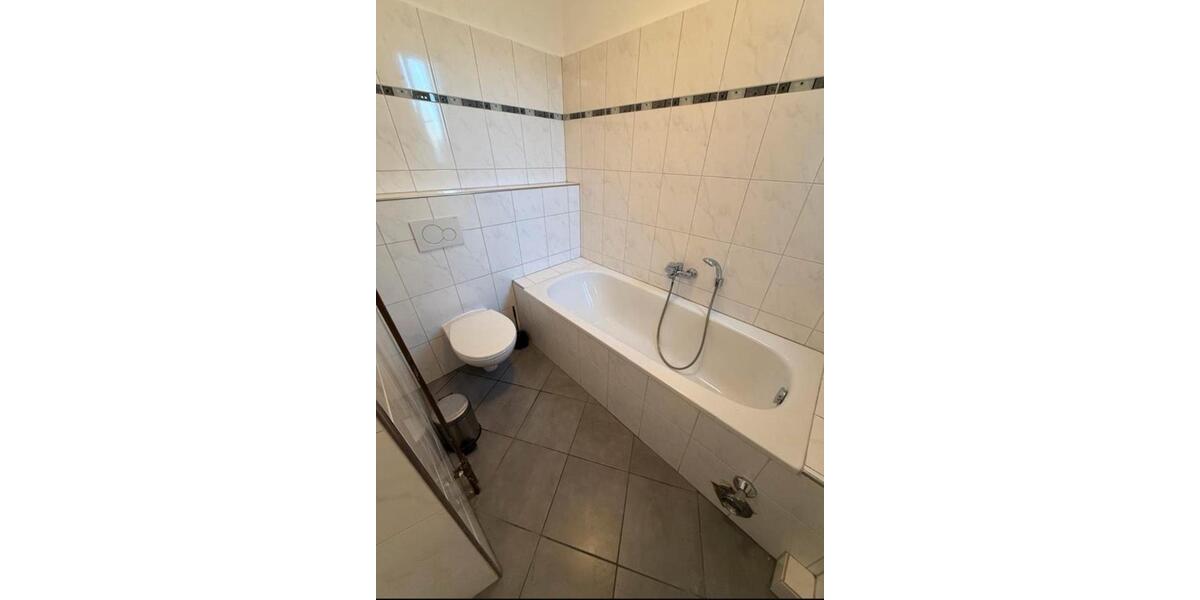 Etagenwohnung Wuppertal Gemarkung Langerfeld - 2 Zimmer, 65 m&sup2;, 580&euro; | Angebot:26413877
