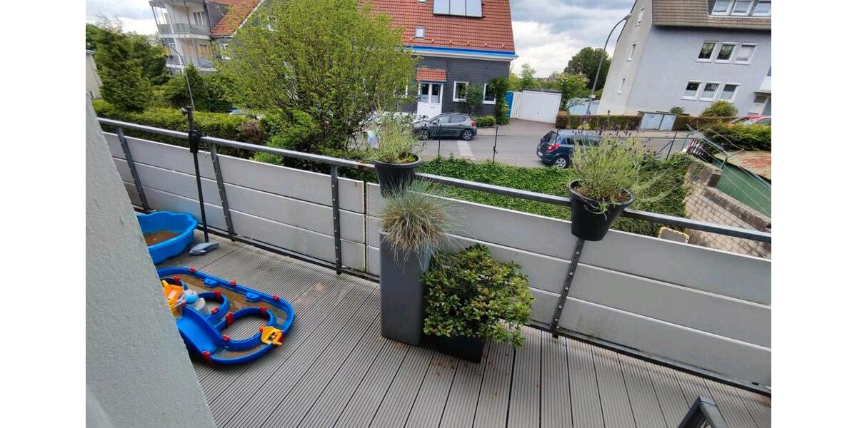 Gepflegte 4 Zimmer Eigentumswohnung mit 2 Balkonen und Stellplatz 4 zimmer