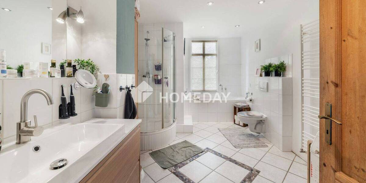 Terrassenwohnung Hückeswagen Innenstadt - 4 Zimmer, 135 m&sup2;, 335.000&euro; | Angebot:26917340