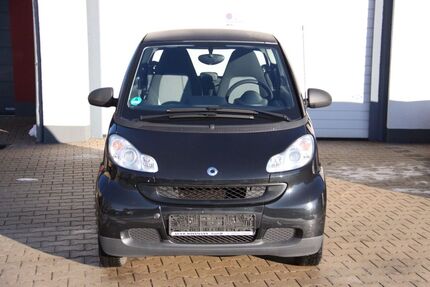 Smart ForTwo 129.000 km 4.900 € Velbert 42549