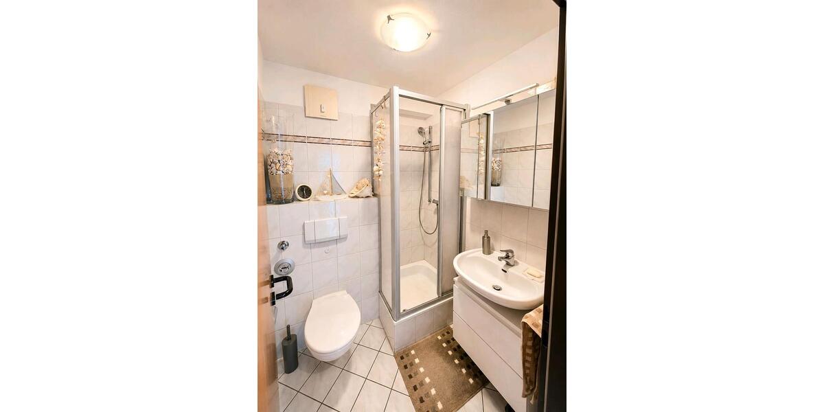 Etagenwohnung Solingen Mitte - 3 Zimmer, 83 m&sup2;, 243.000&euro; | Angebot:27067666