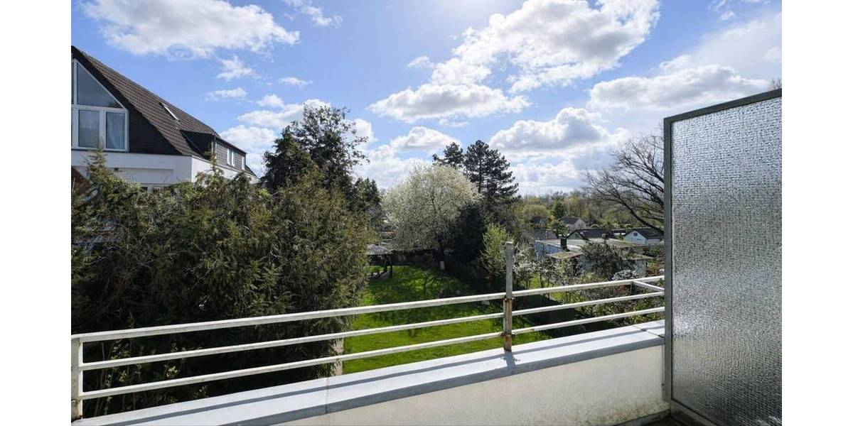 Etagenwohnung Düsseldorf Holthausen - 3 Zimmer, 87 m&sup2;, 990&euro; | Angebot:26916769