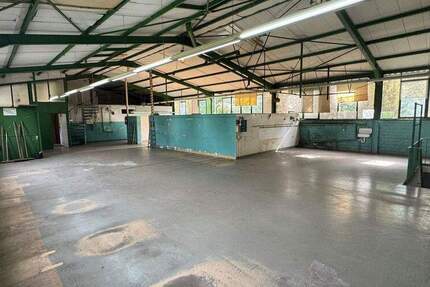 WERKSTATT HALLE 350 QM 600 QM FLÄCHE | LAGER KFZ GEWERBE zimmer