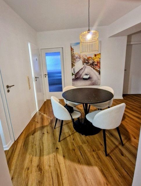 Top Wg-Zimmer mit Rheinblick, Bestlage, komplett