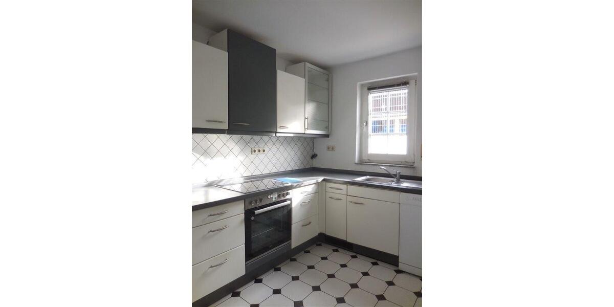 Gepflegtes 2-Zi-Häuschen mit Sonnenterrasse und Wintergarten in Lev-Rheindorf 2 zimmer