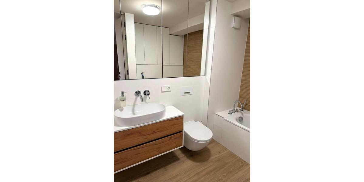Maisonettenwohnung Düsseldorf Derendorf - 4.5 Zimmer, 100 m&sup2;, 2.400&euro; | Angebot:25637901