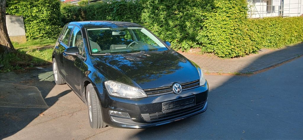 VW Golf 143.506 km 6.800 &euro; Lissendorf 54587