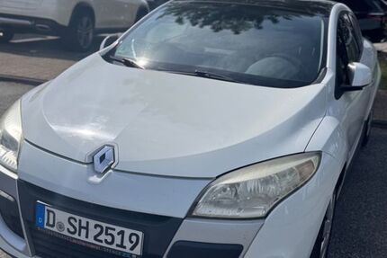 Renault Megane 91.550 km 7.000 &euro; Düsseldorf 40211