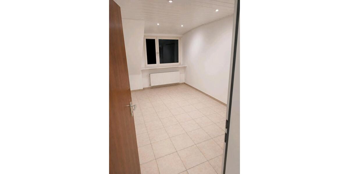 Dachgeschoßwohnung Wuppertal Gemarkung Langerfeld - 3 Zimmer, 73 m&sup2;, 169.000&euro; | Angebot:26820911