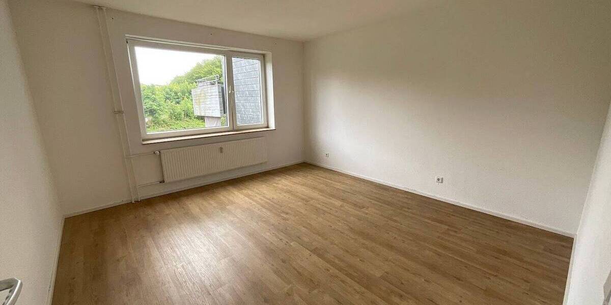 Etagenwohnung Remscheid Süd - 3 Zimmer, 82 m&sup2;, 723&euro; | Angebot:26903987
