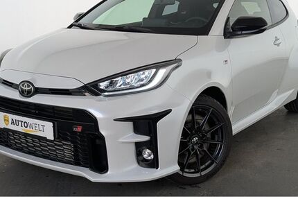 Toyota Yaris 5.250 km 39.560 &euro; Düsseldorf 40599