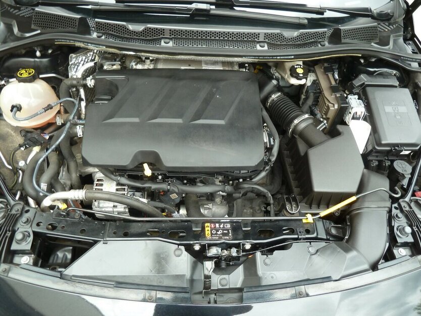 Opel Astra 1.5 D Edition Klima Navigation Lackschäden 148.000 km 6.900 € Ratingen 40885