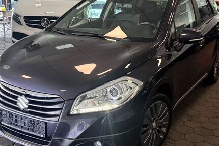 Suzuki (SX4) S-Cross