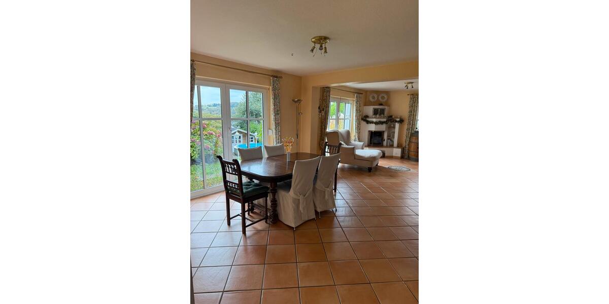 Einfamilienhaus Wermelskirchen - 9 Zimmer, 256 m&sup2;, 859.000&euro; | Angebot:25813936