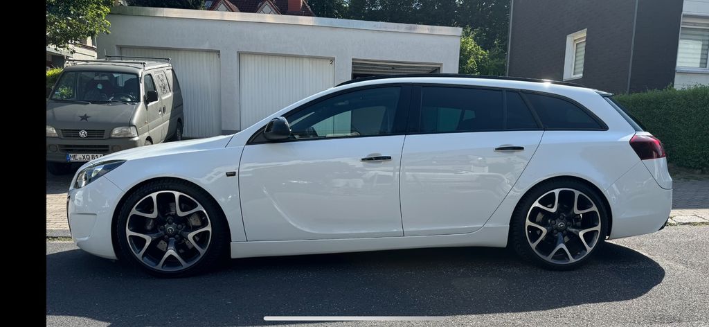 Opel Insignia 78.100 km 18.790 &euro; Mettmann 40822