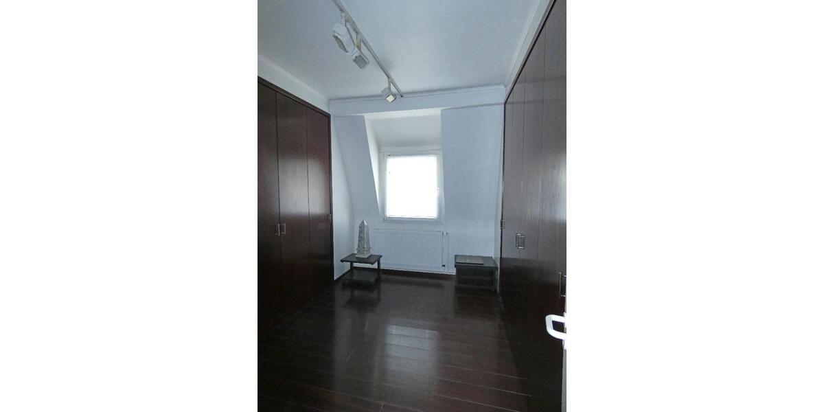 NEU: Ein Traum für Dachgeschossliebhaber direkt im Zentrum von Wiesdorf! 4 zimmer