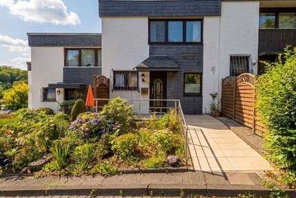 Haus Remscheid Gemarkung Bergisch Born - 4.5 Zimmer, 121 m&sup2;, 349.000&euro; | Angebot:26398581