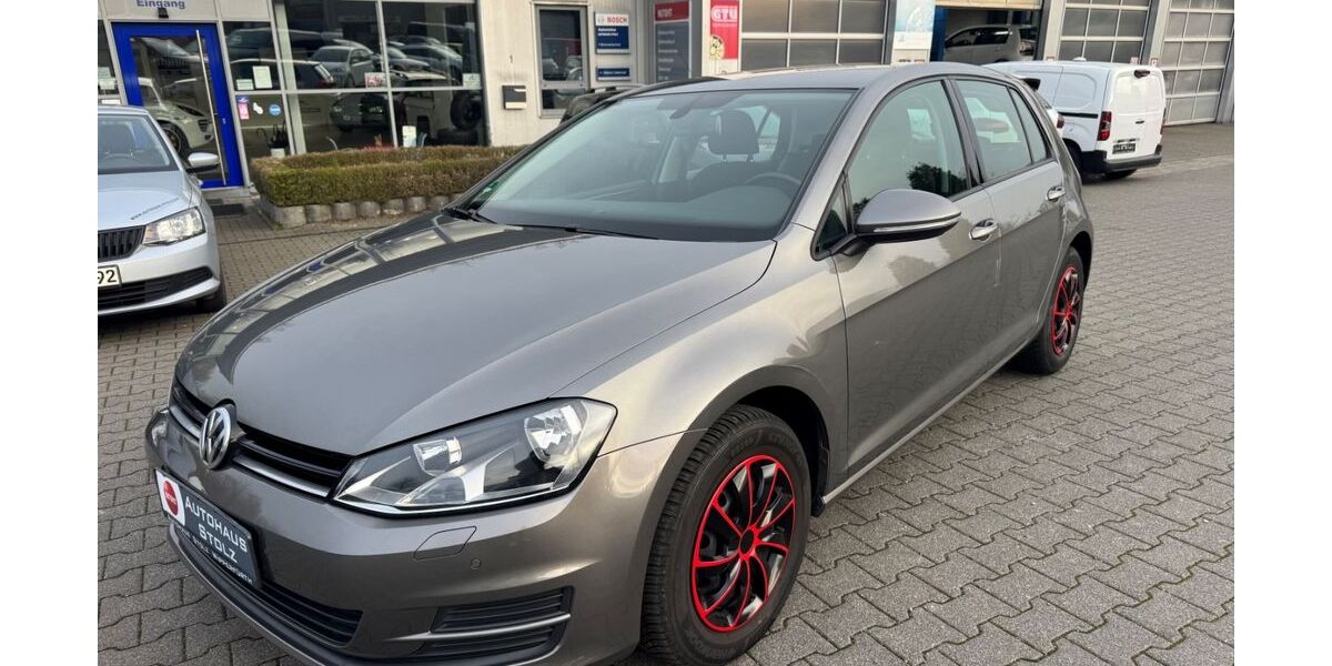 VW Golf 55.874 km 9.987 &euro; Wipperfürth 51688