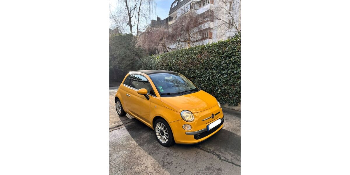 Fiat 500 89.730 km 8.550 &euro; Düsseldorf 40233