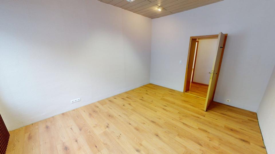 Erdgeschoßwohnung Wuppertal Gemarkung Langerfeld - 5.5 Zimmer, 125 m&sup2;, 874&euro; | Angebot:25751939