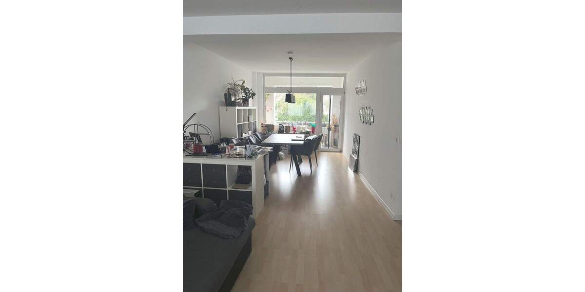Etagenwohnung Bergisch Gladbach Refrath - 2 Zimmer, 68 m&sup2;, 745&euro; | Angebot:25697882