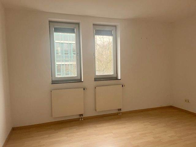 Etagenwohnung Düsseldorf Derendorf - 2 Zimmer, 61 m&sup2;, 670&euro; | Angebot:25738920