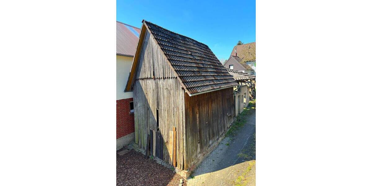 Ländliches Einfamilienhaus im Dornröschenschlaf 4 zimmer