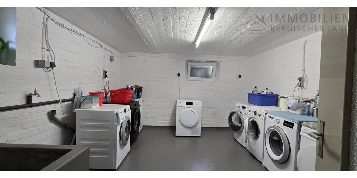 Etagenwohnung Hückeswagen Innenstadt - 2 Zimmer, 50 m&sup2;, 350&euro; | Angebot:26741536