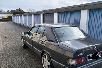 Mercedes-Benz 190 145.715 km 4.000 &euro; Monheim 40789
