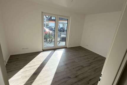 Wohnung Bergisch Gladbach Gronau - 2 Zimmer, 71 m&sup2;, 1.000&euro; | Angebot:25546710