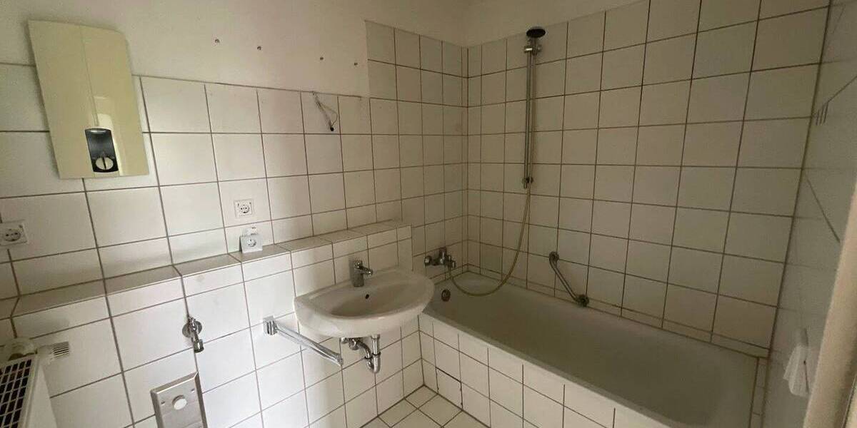 Etagenwohnung Remscheid Süd - 3 Zimmer, 82 m&sup2;, 723&euro; | Angebot:26903987