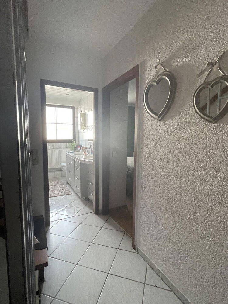 Attraktives Reihenendhaus mit EinliegerWohnung, Garten & Carport - Viel Platz für Familie & mehr