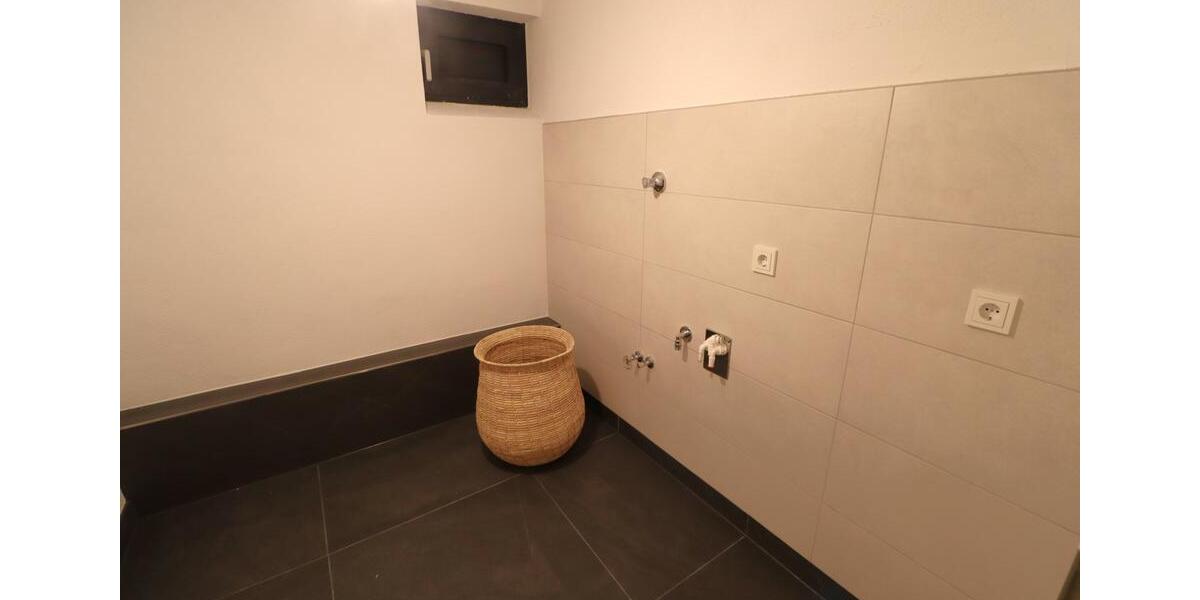 Maisonettenwohnung Hagen Dahl - 4 Zimmer, 210 m&sup2;, 1.600&euro; | Angebot:25904863