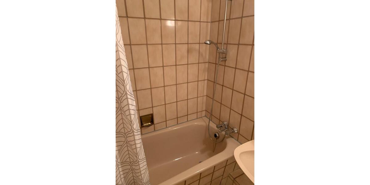 Terrassenwohnung Solingen Ohligs - 1 Zimmer, 40 m&sup2;, 555&euro; | Angebot:25709815