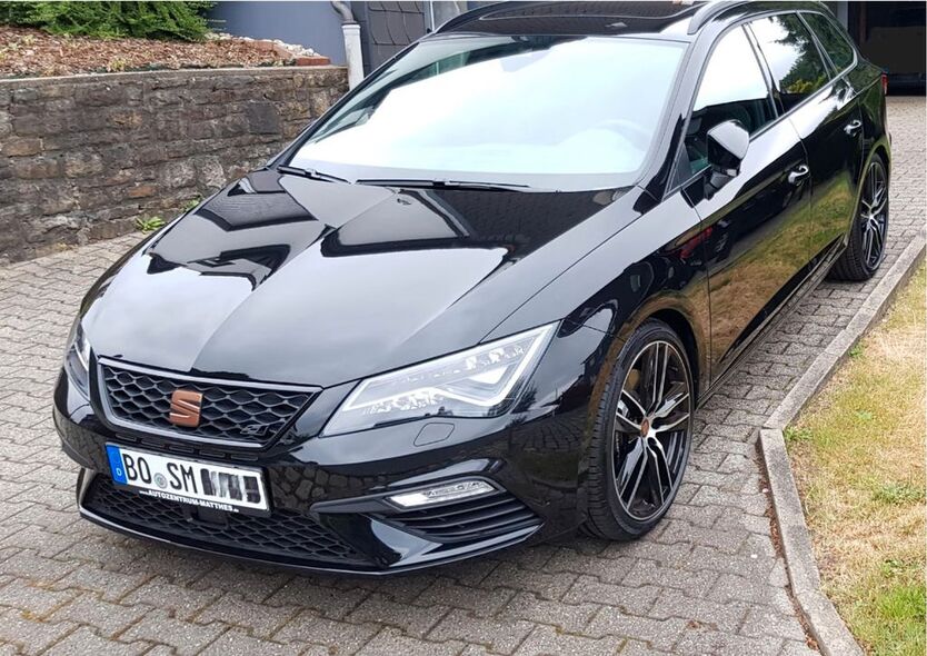 Seat Leon 87.000 km 27.500 € Bochum 44797