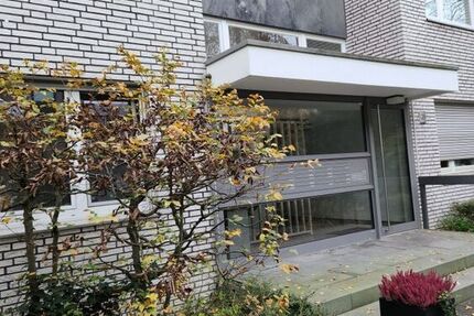 Provisionsfrei* Golzheim - Rheinnähe - ruhige Erdgeschoss-Wohnung voll saniert und möbliert 2 zimmer