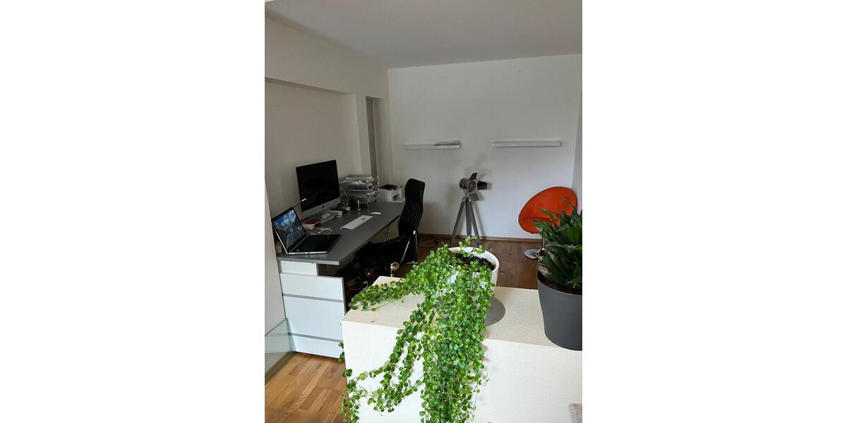 Erdgeschoßwohnung Düsseldorf Stadtbezirk 8 - 3 Zimmer, 100 m&sup2;, 1.400&euro; | Angebot:25658412